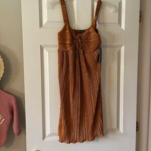 NWT Kirious Mid Length Dress Size Medium